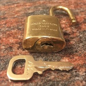 Authentic Lock and Key Set, in GUC!!